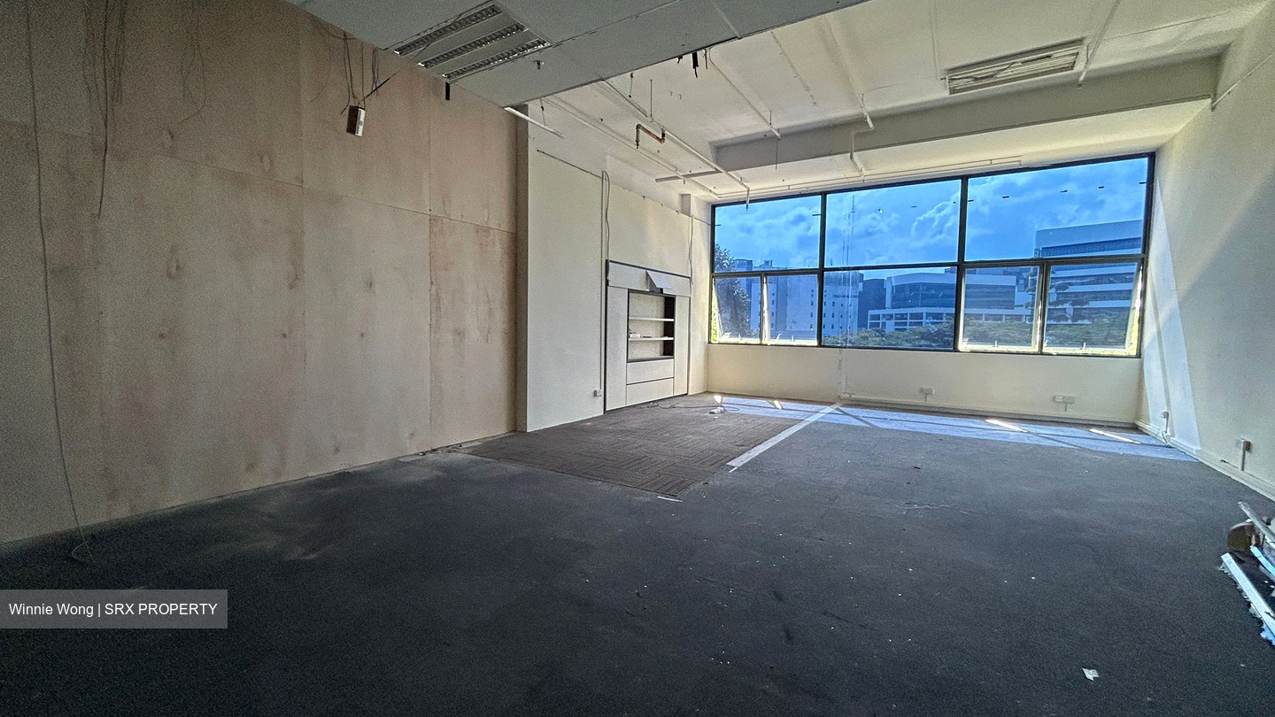 UB. One (D14), Warehouse #592365831